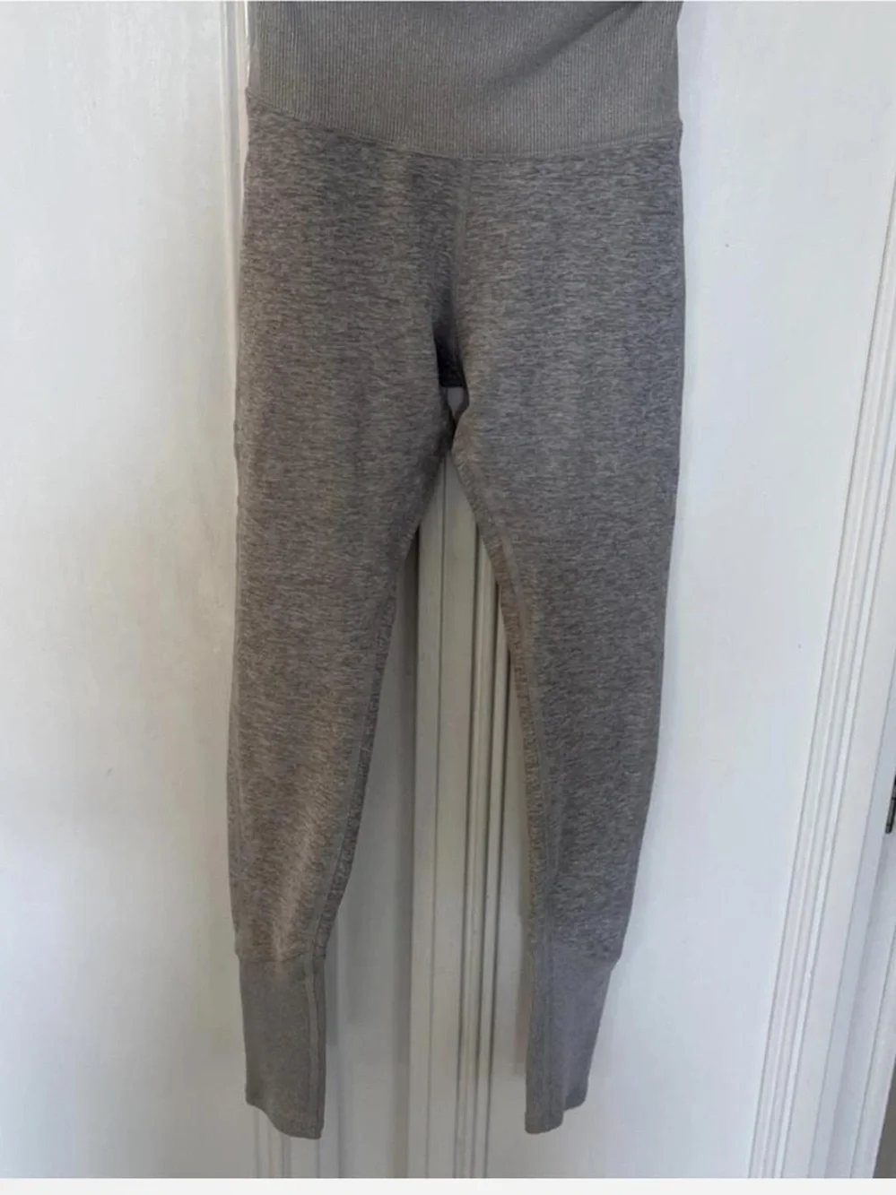 Alo Yoga High-Waist Alosoft Lounge Leggings Athletic Heather Grey Ribbed S